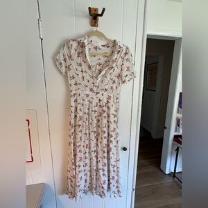 Vintage collared white dress with red rose print